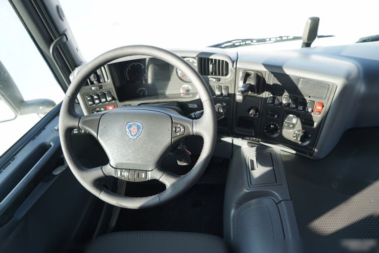 Scania P 360 / 4x2 / WYWROTKA 3 STRONNY KIPPER 4, 5M / SPECJALNY /  EURO 6 /  zdjęcie 38