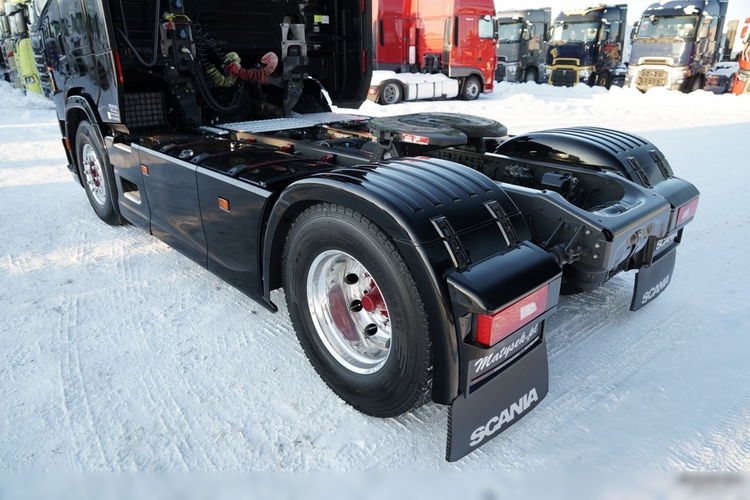 Scania S 500 / RETARDER / CAŁĄ NA PODUSZKACH / KLIMA POSTOJOWA / SKÓRY / OPONY 100% / ALUFELGI zdjęcie 16