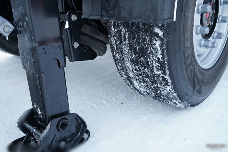 Mega WYWROTKA / 26 m3 / STALOWA / STANDARD / OŚ PODNOSZONA / SAF  FARYCZNIE NOWA   zdjęcie 15