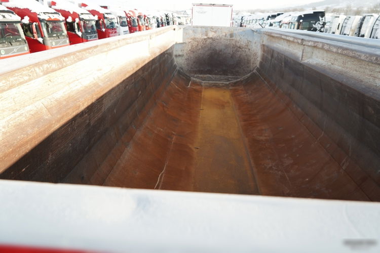 Schwarzmuller WYWROTKA / 26 m3 / STALOWA RYNNA / STANDARD / OŚ PODNOSZONA / SAF / OPONY 100% zdjęcie 21