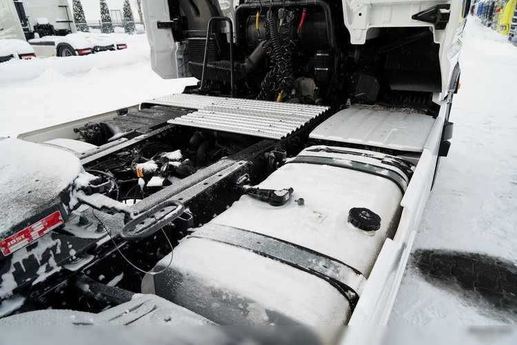 MAN TGX 18.470 / GM / RETARDER / KLIMA POSTOJOWA /  NAVI  zdjęcie 16