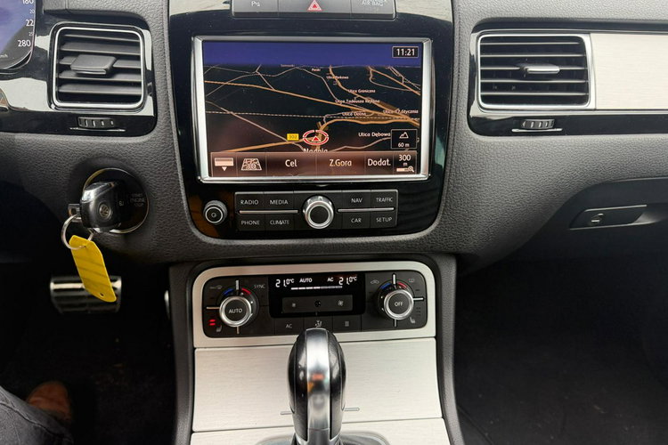 Volkswagen Touareg navi, automat, 4x4, Polskin Salon zdjęcie 18