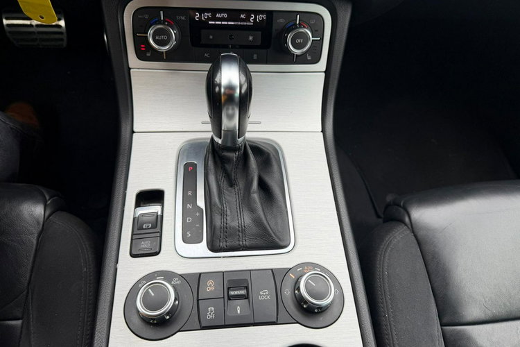 Volkswagen Touareg navi, automat, 4x4, Polskin Salon zdjęcie 19