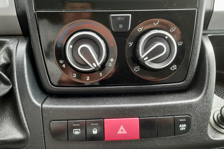 Fiat Ducato I rej 2018r. L4H2 2.3 JTD 130 KM przygotowany do rejestracji zdjęcie 12