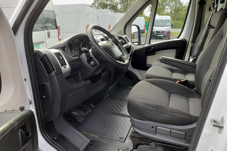 Fiat Ducato I rej 2018r. L4H2 2.3 JTD 130 KM przygotowany do rejestracji zdjęcie 6
