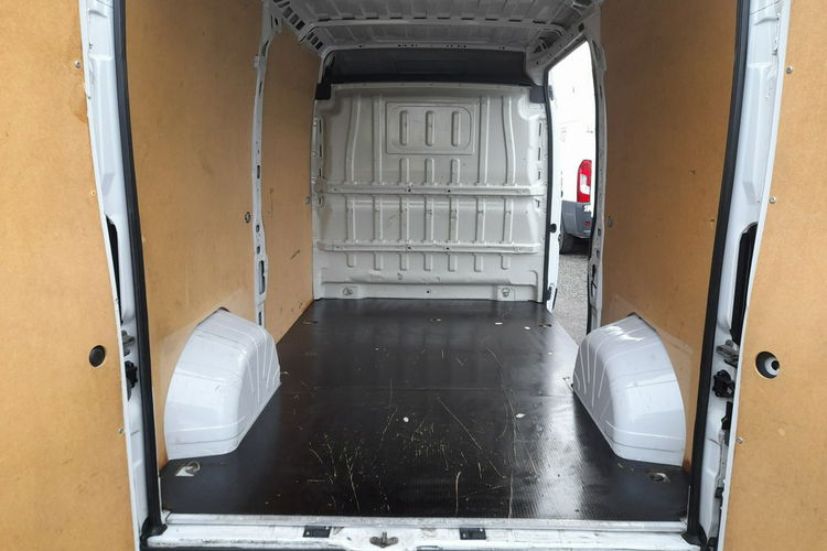 Fiat Ducato Zarejestrowany i ubezpieczony. L2H2 2.3 JTD 130 kM zdjęcie 9