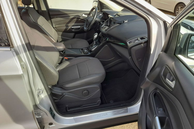 Ford Kuga 2017 r. Automat, wspomaganie parkowania zdjęcie 7