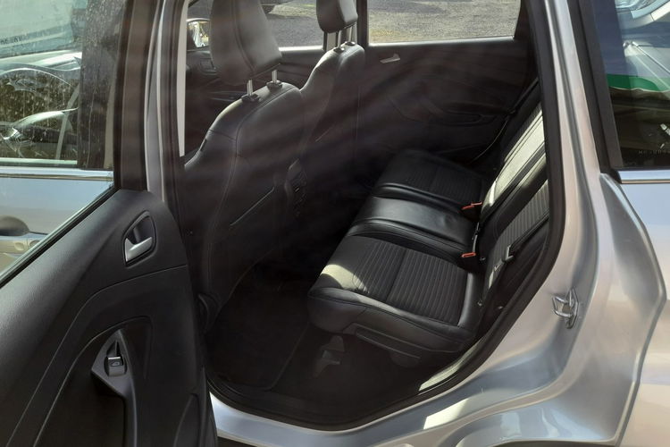 Ford Kuga 2017 r. Automat, wspomaganie parkowania zdjęcie 8