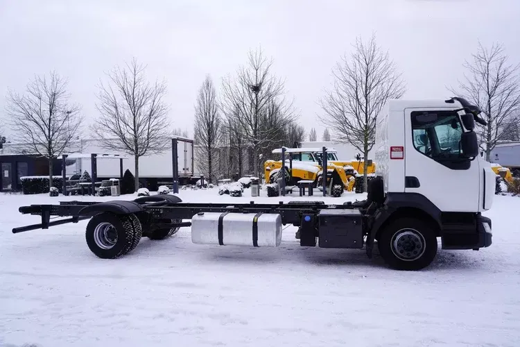 Renault D16 E6 4x2 / Rama 735 cm zdjęcie 2