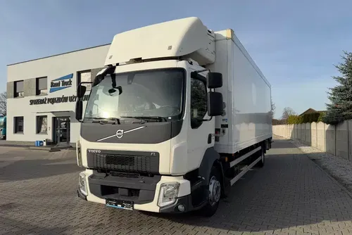 Volvo FL 16.250/ 19 PALET/ Ładownośc 6 ton/ na poduszkach