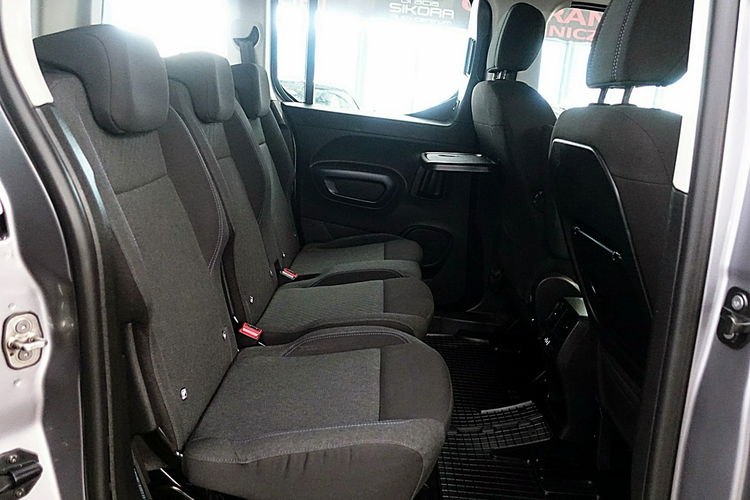 Peugeot RIFTER 130KM ALLURE+NAVI+2xKlima GWARANCJA 1WŁ Kraj Bezwyp  FV23% zdjęcie 11