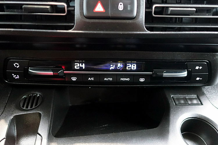 Peugeot RIFTER 130KM ALLURE+NAVI+2xKlima GWARANCJA 1WŁ Kraj Bezwyp  FV23% zdjęcie 17