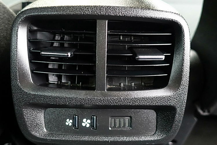 Peugeot RIFTER 130KM ALLURE+NAVI+2xKlima GWARANCJA 1WŁ Kraj Bezwyp  FV23% zdjęcie 18