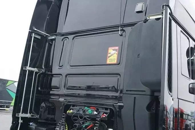 Volvo / 106 / 480 / EURO 6 / ACC / MEGA / LOW DECK / SUPER SPACE CAB zdjęcie 28