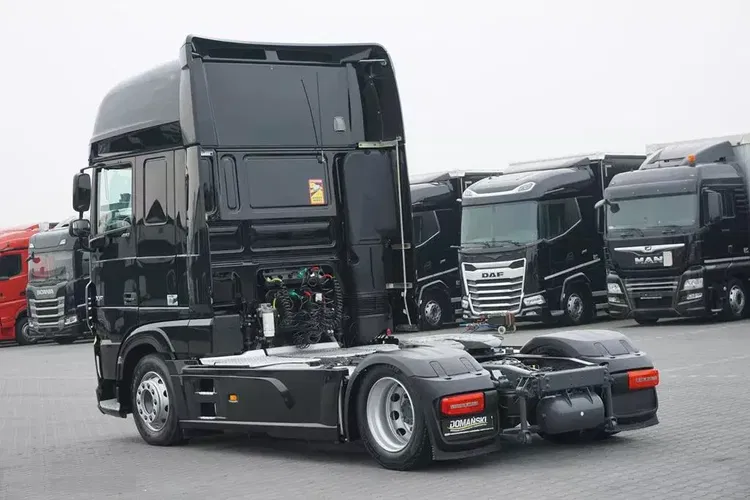 Volvo / 106 / 480 / EURO 6 / ACC / MEGA / LOW DECK / SUPER SPACE CAB zdjęcie 5