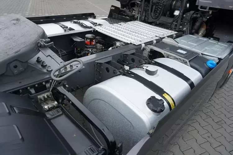 Renault / T 460 / EURO 6 / ACC / RETARDER / SLEEPER CAB zdjęcie 14