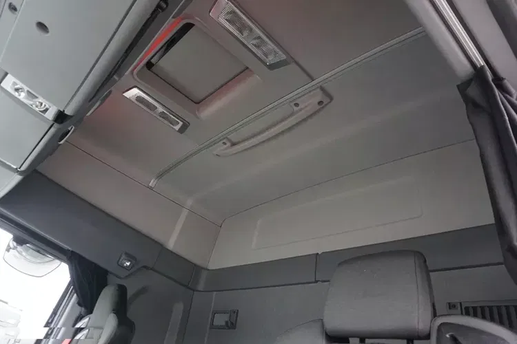 Renault / T 460 / EURO 6 / ACC / RETARDER / SLEEPER CAB zdjęcie 15