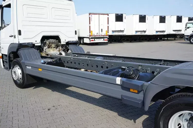 Mercedes ATEGO / 1523 / ACC / EURO 6 / PODWOZIE DO ZABUDOWY / DŁ. 6,75 M zdjęcie 10