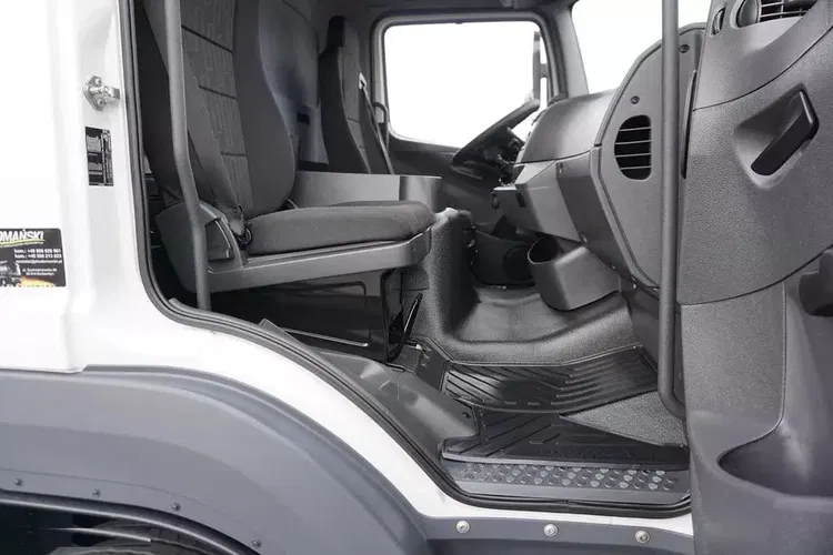 Mercedes ATEGO / 1523 / ACC / EURO 6 / PODWOZIE DO ZABUDOWY / DŁ. 6,75 M zdjęcie 26