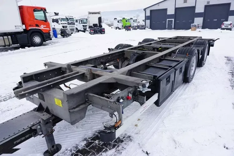 Inna H&W / TANDEM / BDF / 7,15 , 7,45 , 7,82 M / MEGA / OŚ PODNOSZONA zdjęcie 13