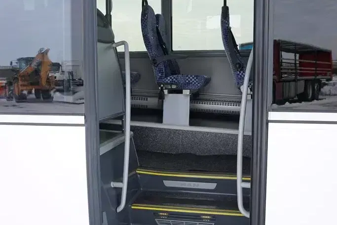 MAN LION'S REGIO / EURO 6 / 51 OSÓB / 90 000 KM / RETARDER zdjęcie 8