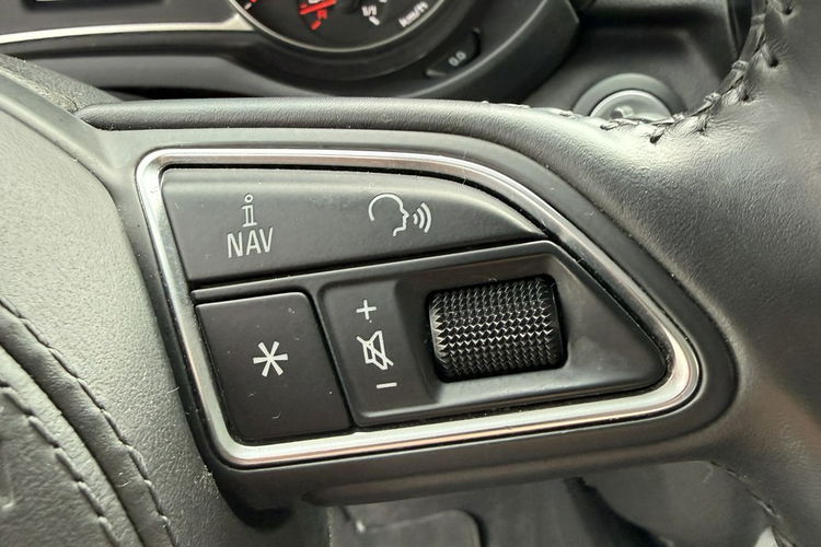 Audi A1 Skóra. Ksenon. Led . Navi . S-Line. zdjęcie 21