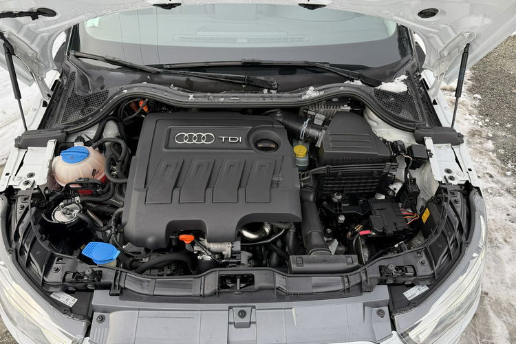 Audi A1 Skóra. Ksenon. Led . Navi . S-Line. zdjęcie 29