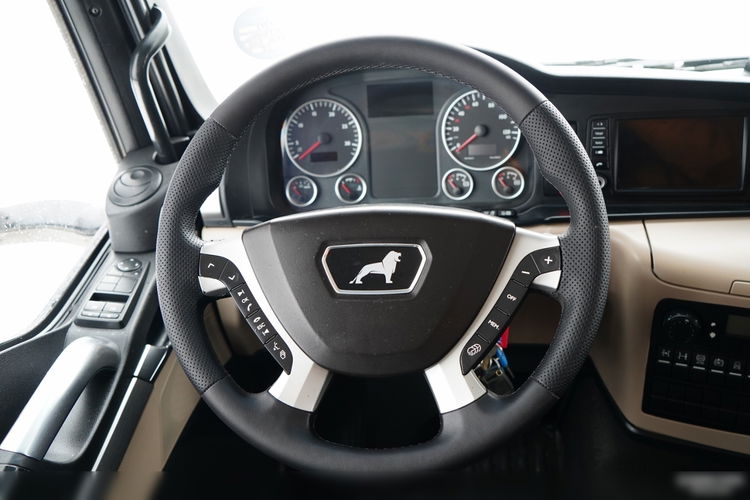 MAN TGS 35.420 / 8X4 / WYWROTKA TYLNOZSYPOWA / HYDROKLAPA / PLANDEKA ELEKTRYCZNA / AUTOMAT / EURO 6  zdjęcie 36