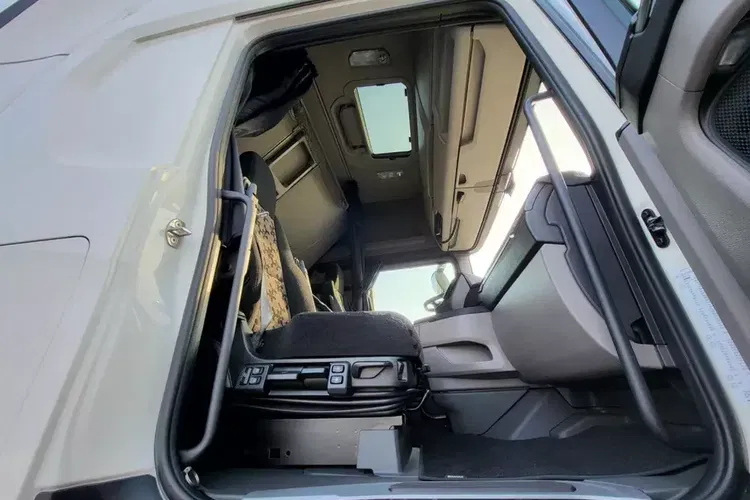 Scania S 460 A4x2NB Standard zdjęcie 12