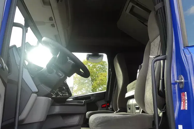 Scania R450 / EURO 6 BEZ EGR / RETARDER / STANDARD / AUTOMAT / zdjęcie 24