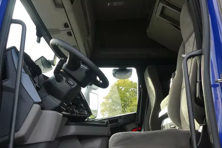 Scania R450 / EURO 6 BEZ EGR / RETARDER / STANDARD / AUTOMAT / zdjęcie 25