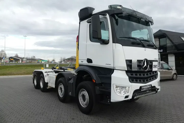 Mercedes AROCS 3251 8x4 / HAKOWIEC PALFINGER / EURO 6 / MANUAL / zdjęcie 13