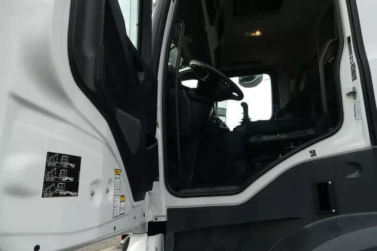 Mercedes AROCS 3251 8x4 / HAKOWIEC PALFINGER / EURO 6 / MANUAL / zdjęcie 22