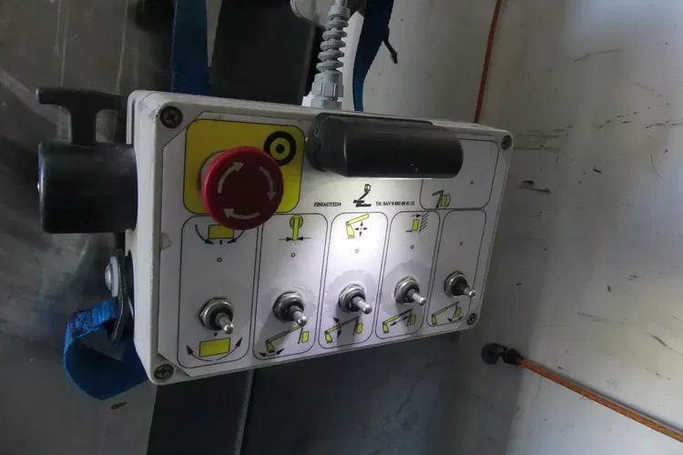 Iveco DAILY 72-180 / ZWYŻKA 17.4m / PODNOŚNIK KOSZOWY / zdjęcie 21