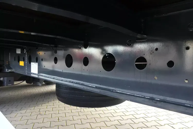 Wielton MEGA / FIRANKA / OŚ PODNOSZONA / ZADBANA / DACH PODNOSZONY / zdjęcie 14