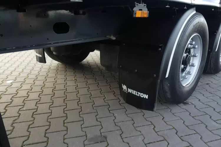 Wielton MEGA / FIRANKA / OŚ PODNOSZONA / ZADBANA / DACH PODNOSZONY / zdjęcie 19