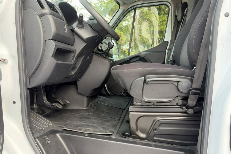 Renault Master 2.3 140km 2020 L3H2 185tys.km Salon Polska I właściciel zdjęcie 10