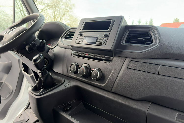 Renault Master 2.3 140km 2020 L3H2 185tys.km Salon Polska I właściciel zdjęcie 16