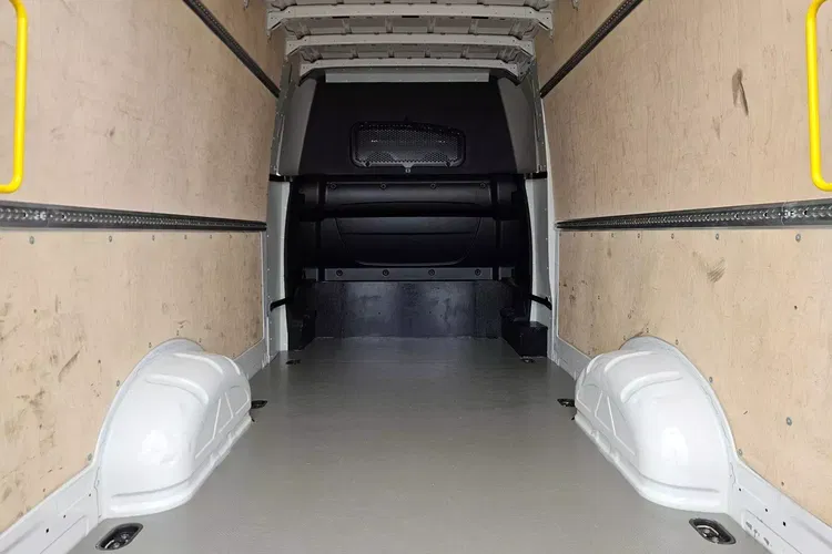 Volkswagen Crafter L4H2 119900zł NETTO Brygadówka 7 osób 2.0TDi/140KM zdjęcie 17