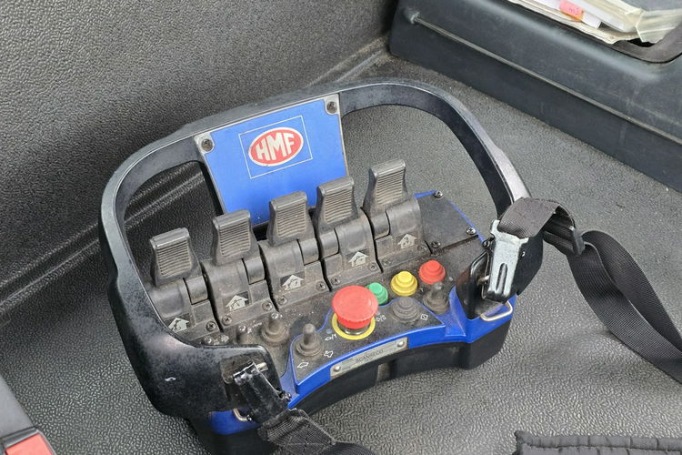 TGS 26.400 6X2 / Hakowiec 22T / HDS HMF 1310 + Pilot MAN TGS 26.400 Hakowiec 22T / HDS HMF 1310 + Pilot zdjęcie 13