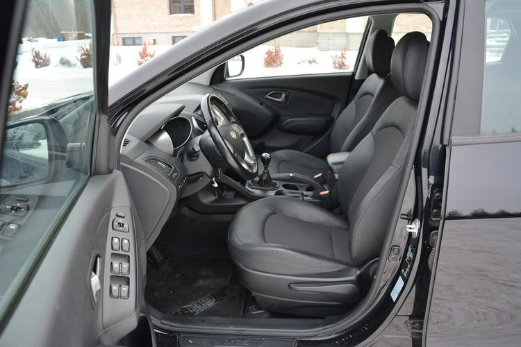 Hyundai ix35 Lift 111Przebieg Premium Ledy Navi Kamera Skóry Parktronic Alu 17 zdjęcie 21