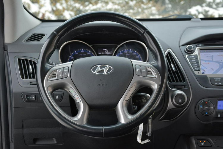 Hyundai ix35 Lift 111Przebieg Premium Ledy Navi Kamera Skóry Parktronic Alu 17 zdjęcie 24