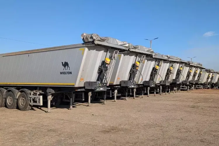 Wielton NW-3 / waga 6.2 t / poj. 38m3 / elek. dach / Teflon / 10 naczep r.2021 zdjęcie 1