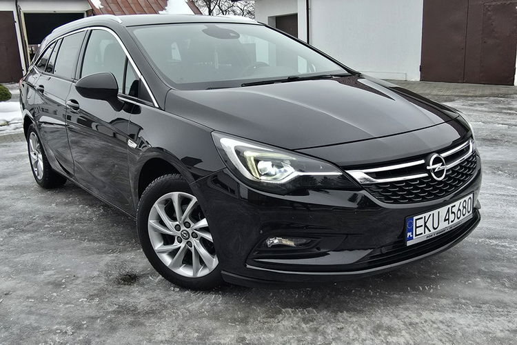 Opel Astra 1,4Turbo Benz. Navi.Kam.Cofania.Xenony.Ledy.Asyst.Pasa Ruchu.Elektr.Kl zdjęcie 1