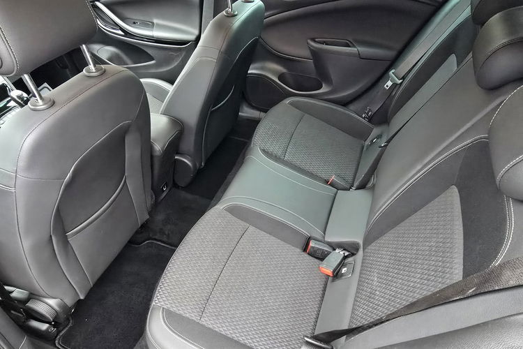 Opel Astra 1,4Turbo Benz. Navi.Kam.Cofania.Xenony.Ledy.Asyst.Pasa Ruchu.Elektr.Kl zdjęcie 21