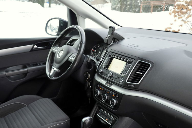 Volkswagen Sharan 2.0TDI(177KM)*Xenon*Led*Navi*Kamera*El.Drzwi*El.Klapa*Panorama*Alu18" zdjęcie 18