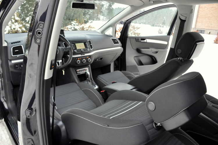 Volkswagen Sharan 2.0TDI(177KM)*Xenon*Led*Navi*Kamera*El.Drzwi*El.Klapa*Panorama*Alu18" zdjęcie 30