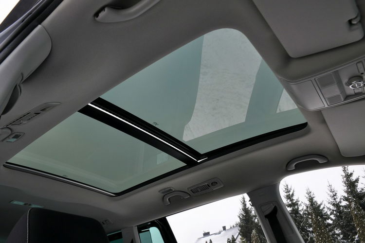 Volkswagen Sharan 2.0TDI(177KM)*Xenon*Led*Navi*Kamera*El.Drzwi*El.Klapa*Panorama*Alu18" zdjęcie 36