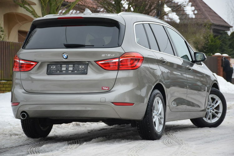 BMW 218 Opłacona 2.0D 150KM Serwis 7-foteli Navi El.klapa Bi-xenon Grz.fotele zdjęcie 12