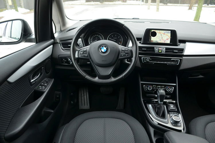 BMW 218 Opłacona 2.0D 150KM Serwis 7-foteli Navi El.klapa Bi-xenon Grz.fotele zdjęcie 29